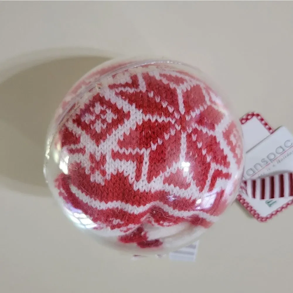 Holiday Women’s White and Red Knit Gloves Ornament